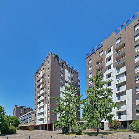 Apartment The Airport & The Train Station *