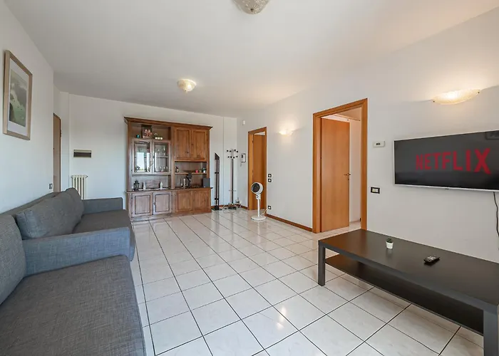 Apartment The Airport & The Train Station Bergamo